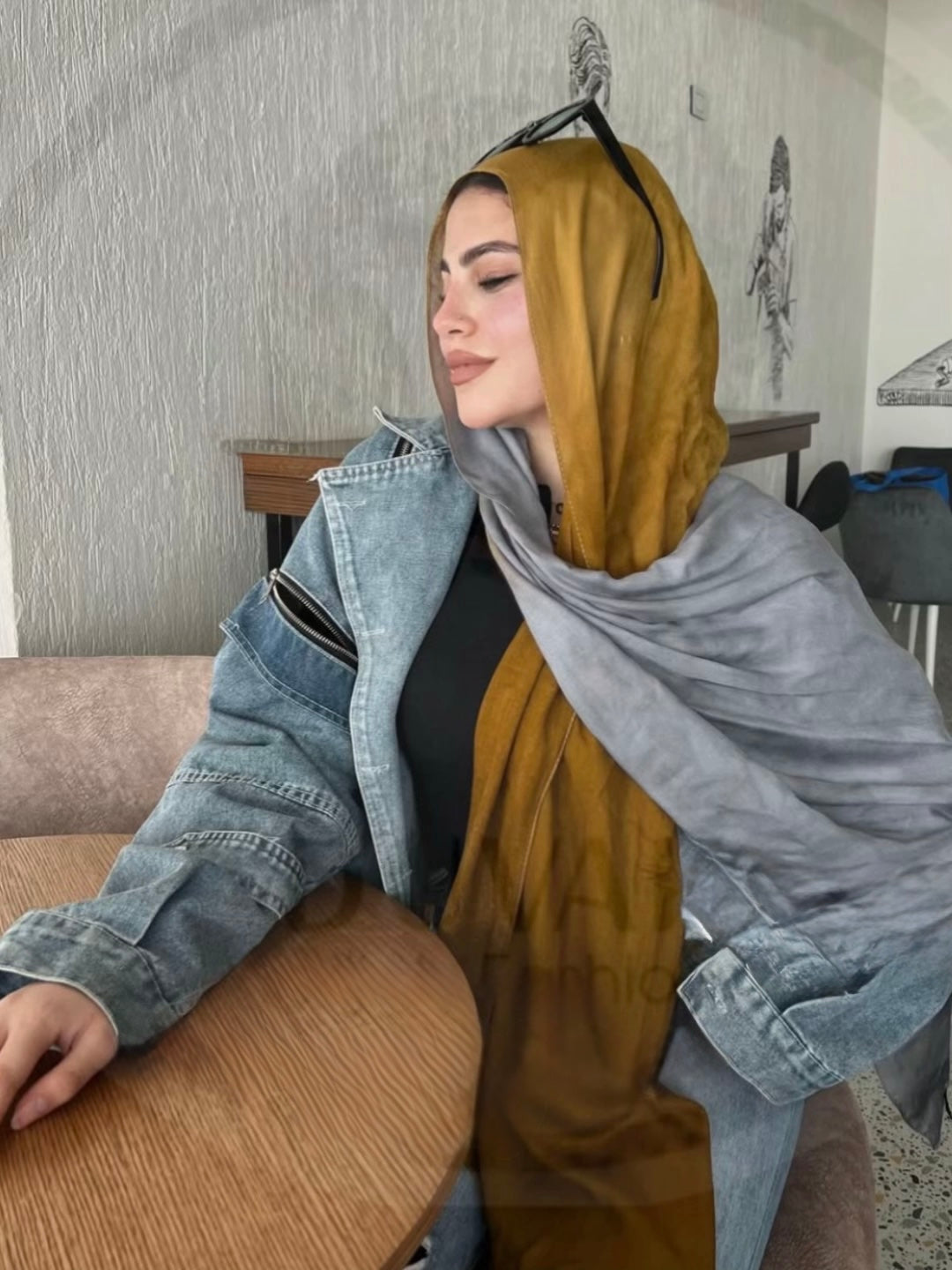 Model hijab