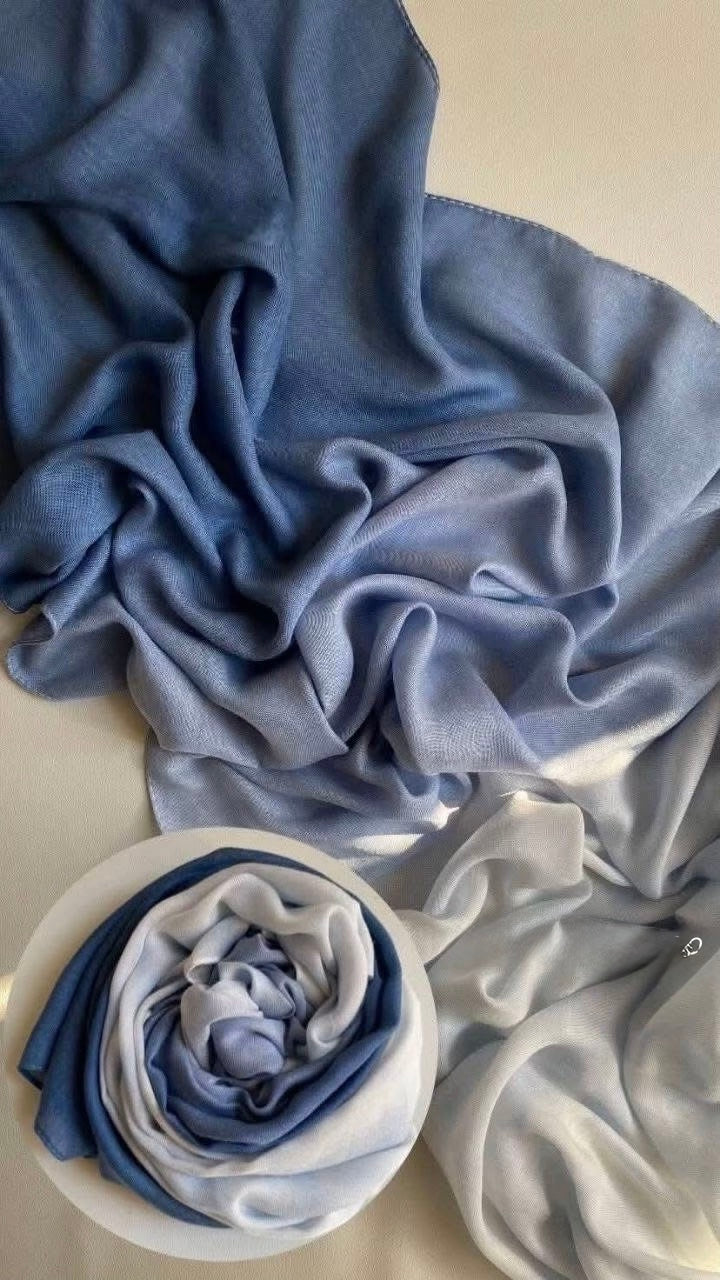 Ombre sky blue model hijab