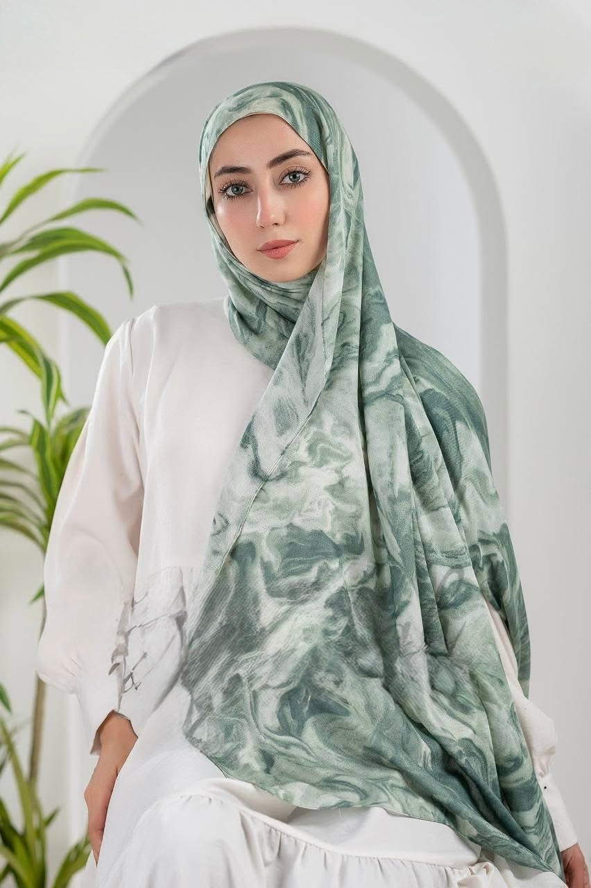 Model hijab